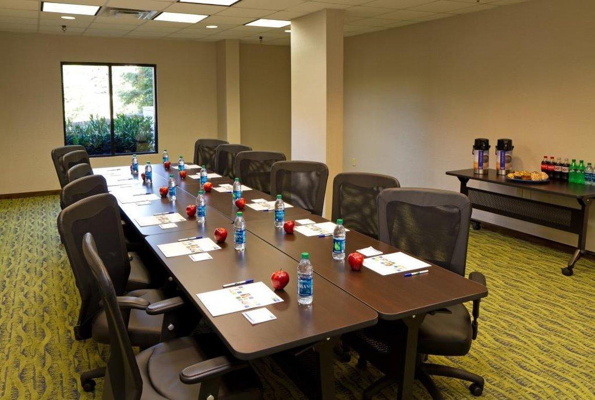 Holiday Inn Express & Suites Greenville-Downtown By Ihg Exterior photo