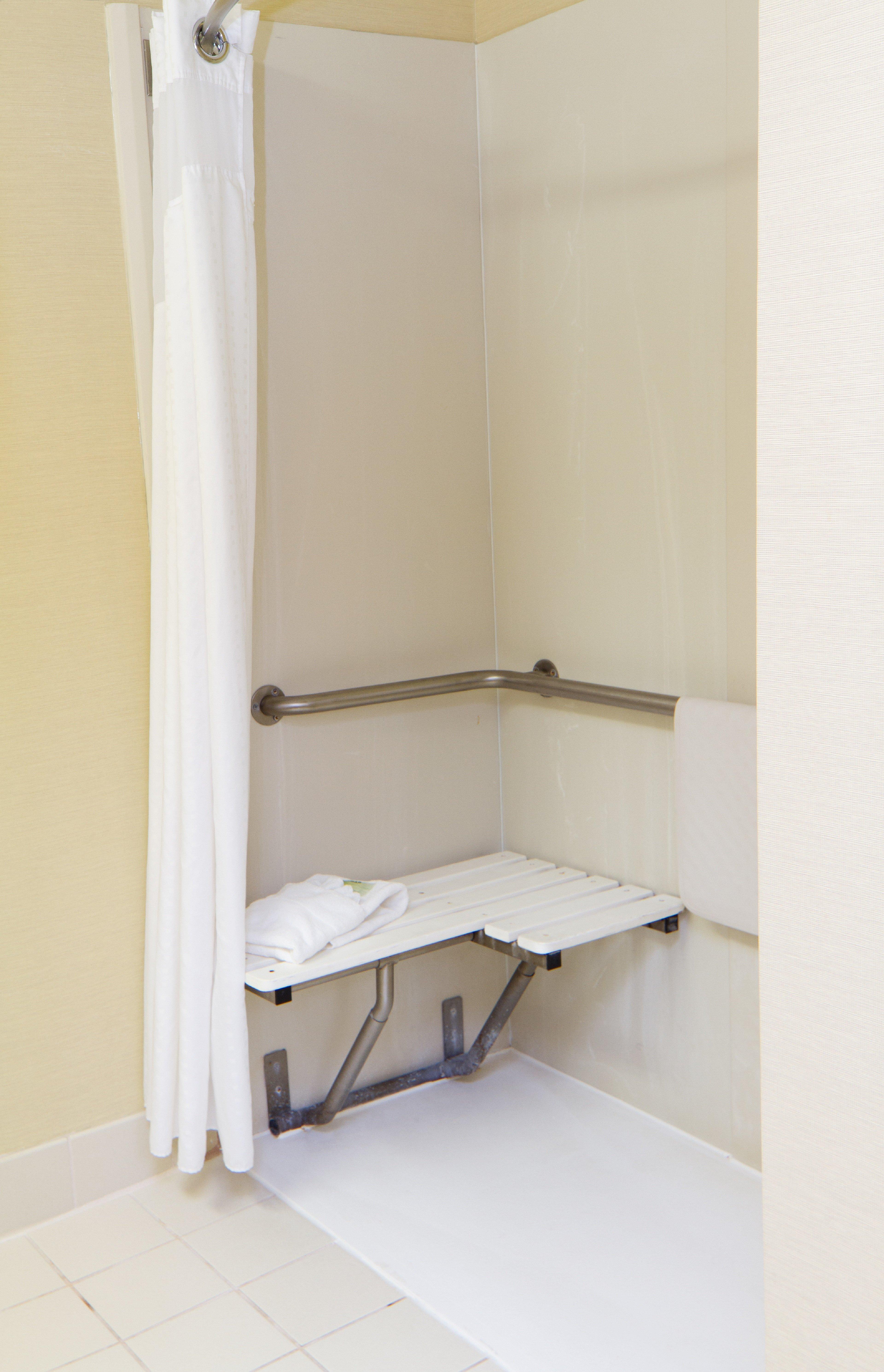 Holiday Inn Express & Suites Greenville-Downtown By Ihg Room photo